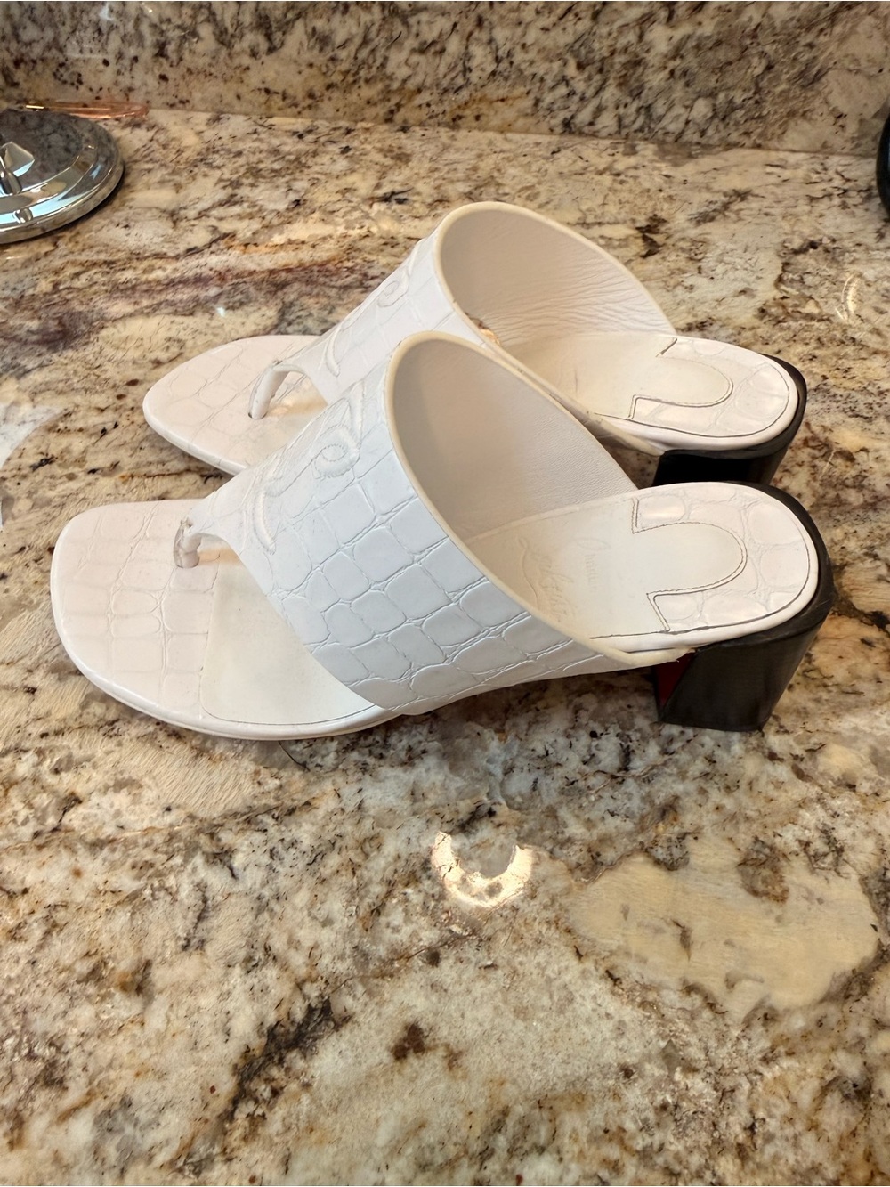 Christian Louboutin White Croc Embossed Thong Sandal Heels Size 36.5 - Picture 4 of 9